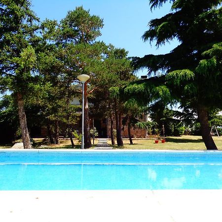 Los Acebos Otero de Herreros ภายนอก รูปภาพ